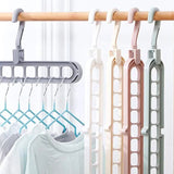 Çoxfunksiyalı qatlanan asılqan